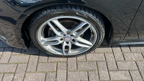 MERCEDES-BENZ A CLASS A200d AMG Line