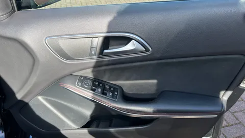 MERCEDES-BENZ A CLASS A200d AMG Line