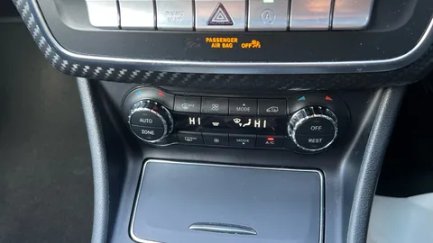 MERCEDES-BENZ A CLASS A200d AMG Line