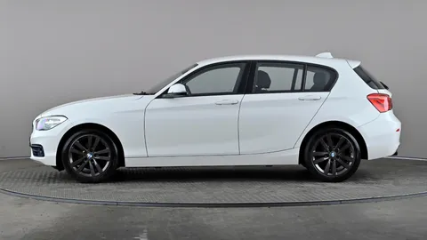 BMW 1 SERIES 118i [1.5] Sport [Nav]