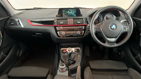 BMW 1 SERIES 118i [1.5] Sport [Nav]