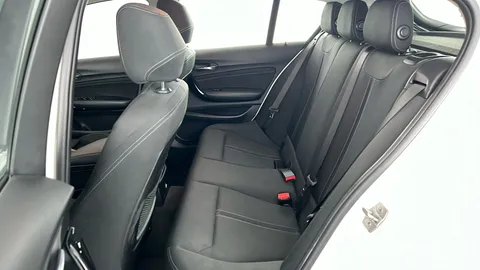 BMW 1 SERIES 118i [1.5] Sport [Nav]