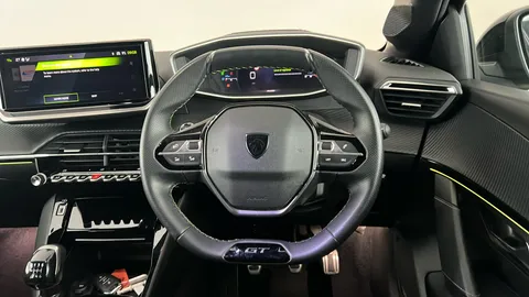 PEUGEOT 208 1.2 PureTech 100 GT