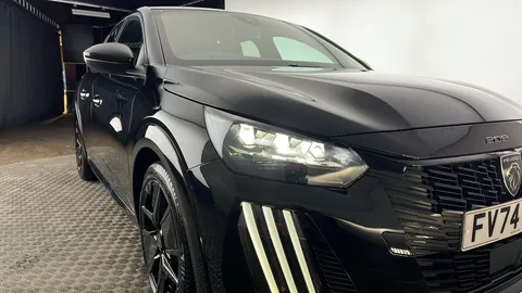 PEUGEOT 208 1.2 PureTech 100 GT