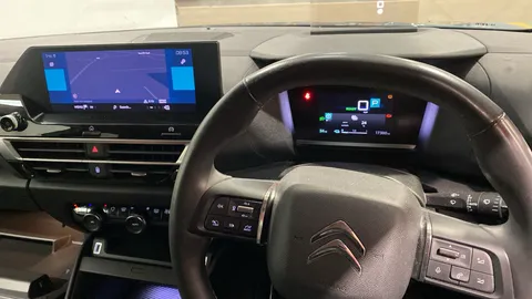 CITROEN C4 100kW Shine Plus 50kWh Auto