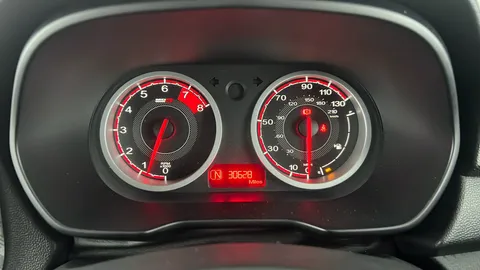 MG MOTOR UK MG3 1.5 VTi-TECH Exclusive