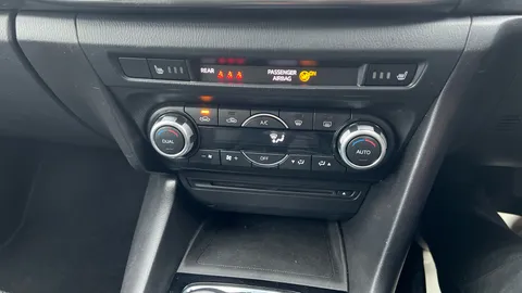 MAZDA 3 2.0 Sport Nav