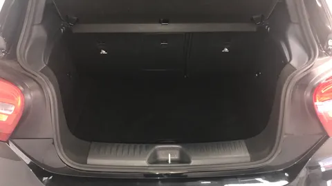 MERCEDES-BENZ A CLASS A160 AMG Line