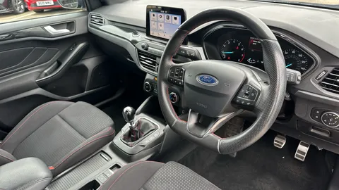 FORD FOCUS 1.0 EcoBoost 125 ST-Line