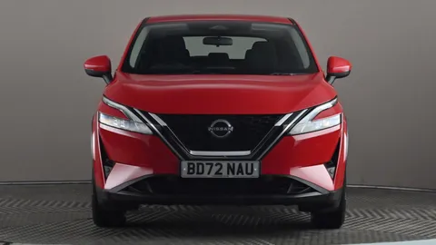 NISSAN QASHQAI 1.3 DiG-T MH Acenta Premium