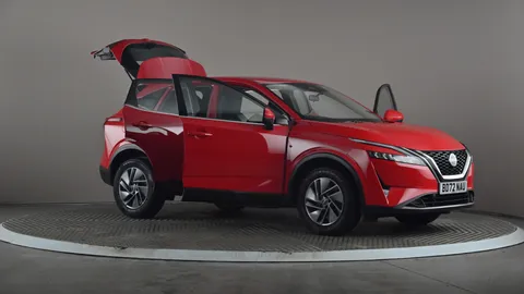 NISSAN QASHQAI 1.3 DiG-T MH Acenta Premium