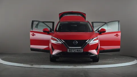 NISSAN QASHQAI 1.3 DiG-T MH Acenta Premium