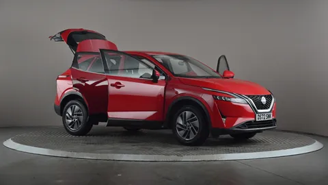 NISSAN QASHQAI 1.3 DiG-T MH Acenta Premium