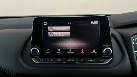 NISSAN QASHQAI 1.3 DiG-T MH Acenta Premium