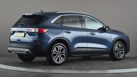 FORD KUGA 1.5 EcoBoost 150 Titanium Edition