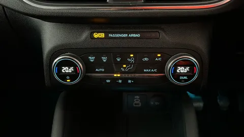 FORD KUGA 1.5 EcoBoost 150 Titanium Edition