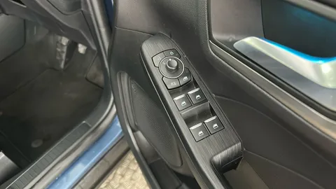 FORD KUGA 1.5 EcoBoost 150 Titanium Edition