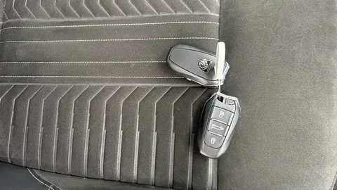 PEUGEOT 3008 157kW GT 73kWh Auto