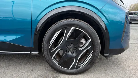 PEUGEOT 3008 157kW GT 73kWh Auto