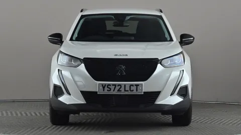 PEUGEOT 2008 1.2 PureTech Active Premium+