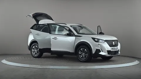 PEUGEOT 2008 1.2 PureTech Active Premium+