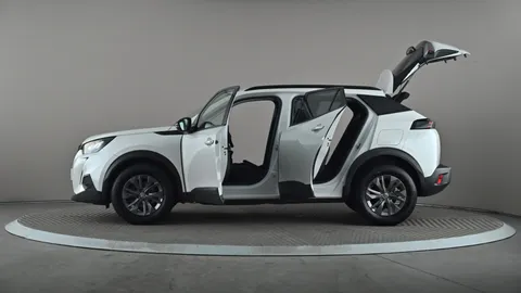 PEUGEOT 2008 1.2 PureTech Active Premium+