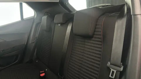 PEUGEOT 2008 1.2 PureTech Active Premium+