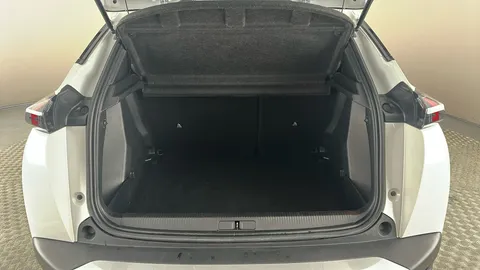 PEUGEOT 2008 1.2 PureTech Active Premium+