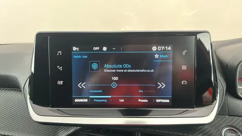 PEUGEOT 2008 1.2 PureTech Active Premium+