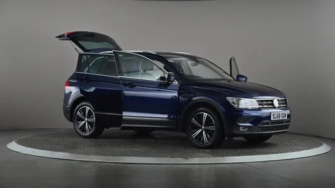 VOLKSWAGEN TIGUAN 2.0 TDi 150 SE Nav