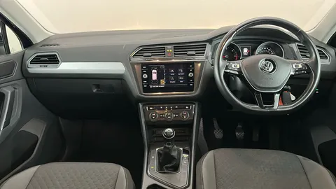 VOLKSWAGEN TIGUAN 2.0 TDi 150 SE Nav