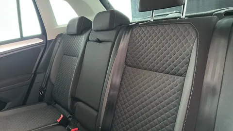 VOLKSWAGEN TIGUAN 2.0 TDi 150 SE Nav