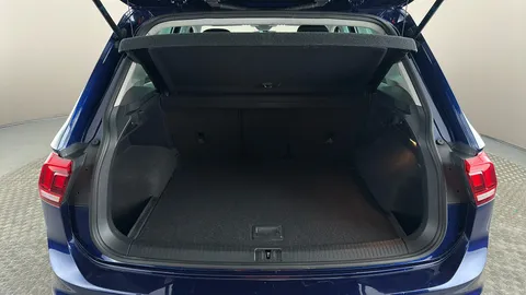 VOLKSWAGEN TIGUAN 2.0 TDi 150 SE Nav