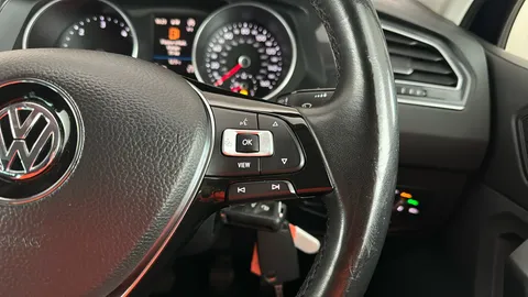 VOLKSWAGEN TIGUAN 2.0 TDi 150 SE Nav