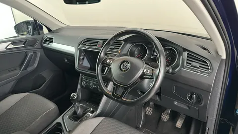 VOLKSWAGEN TIGUAN 2.0 TDi 150 SE Nav