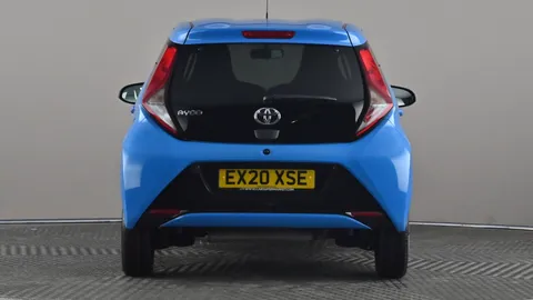 TOYOTA AYGO 1.0 VVT-i X-Trend