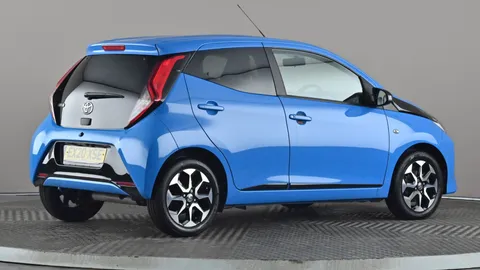 TOYOTA AYGO 1.0 VVT-i X-Trend