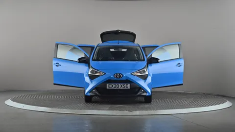 TOYOTA AYGO 1.0 VVT-i X-Trend