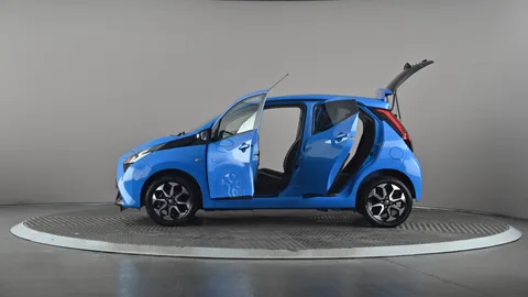 TOYOTA AYGO 1.0 VVT-i X-Trend
