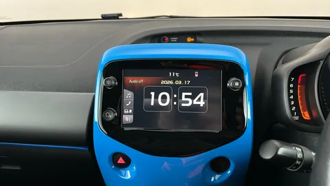 TOYOTA AYGO 1.0 VVT-i X-Trend