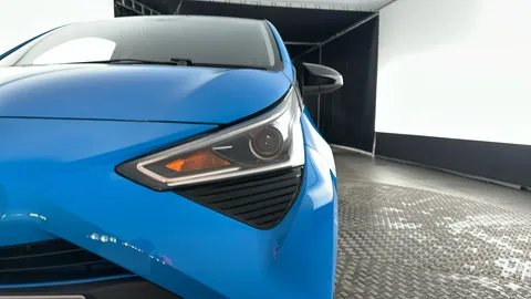 TOYOTA AYGO 1.0 VVT-i X-Trend
