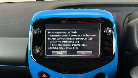 TOYOTA AYGO 1.0 VVT-i X-Trend