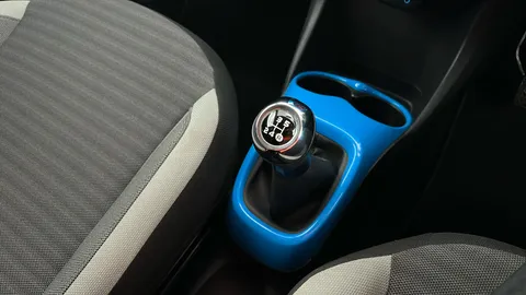 TOYOTA AYGO 1.0 VVT-i X-Trend