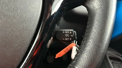 TOYOTA AYGO 1.0 VVT-i X-Trend