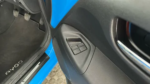 TOYOTA AYGO 1.0 VVT-i X-Trend