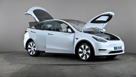 TESLA MODEL Y Long Range AWD Auto