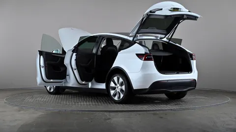 TESLA MODEL Y Long Range AWD Auto