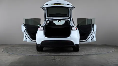 TESLA MODEL Y Long Range AWD Auto