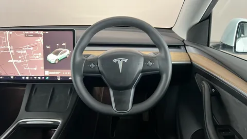 TESLA MODEL Y Long Range AWD Auto