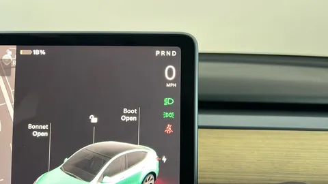 TESLA MODEL Y Long Range AWD Auto